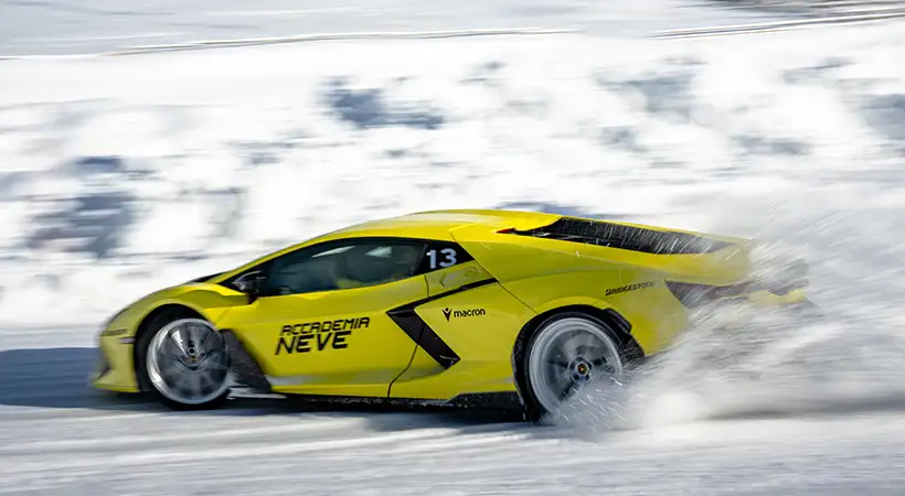 Lamborghini Accademia Neve