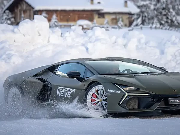 Lamborghini Accademia Neve