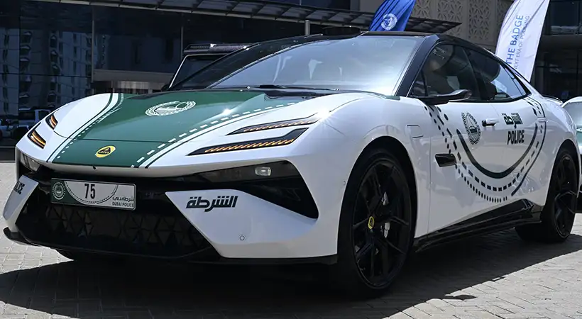 lotus-emeya-s-policia de dubai