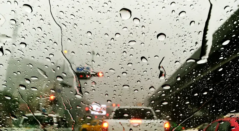 tips para manejar en epoca de lluvias inundaciones
