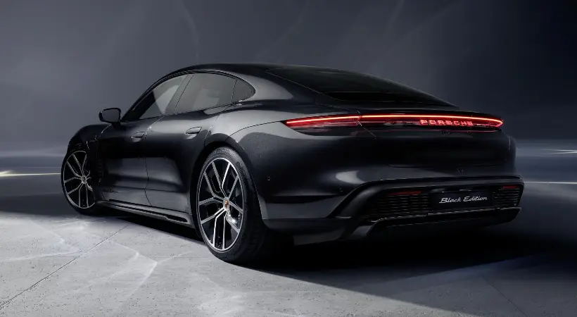 porsche-black-edition-taycan-cayenne